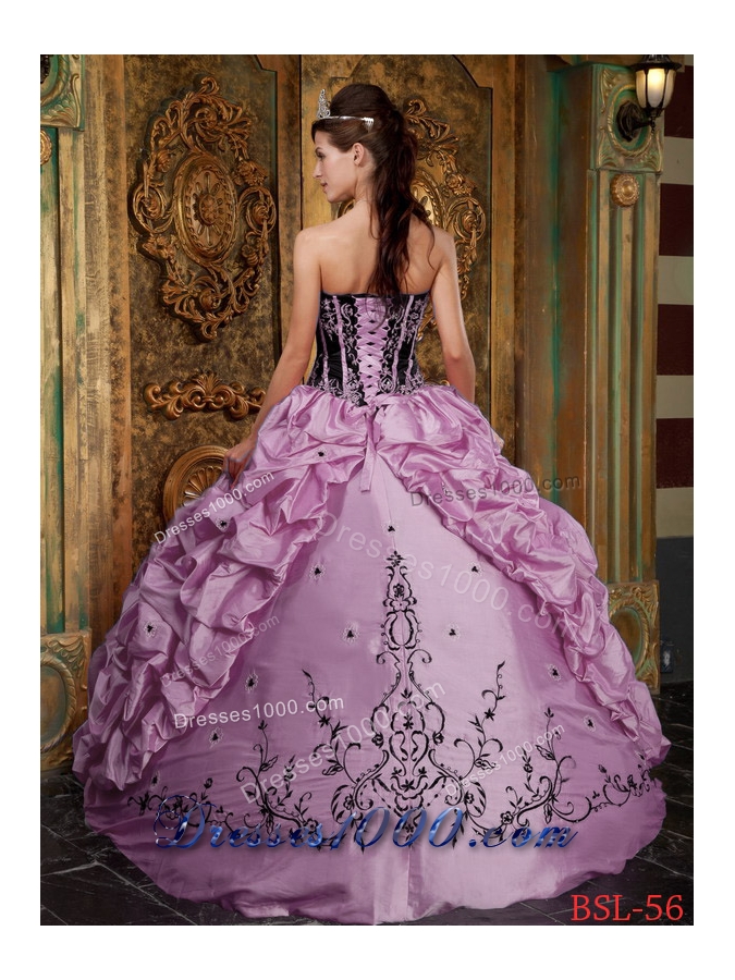 Rose Pink Ball Gown Strapless Embroidery Pick-ups Quinceneara Dresses