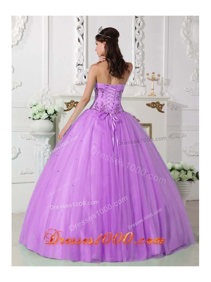 Sweetheart Lilac Quinceneara Dresses with Appliques and Beading