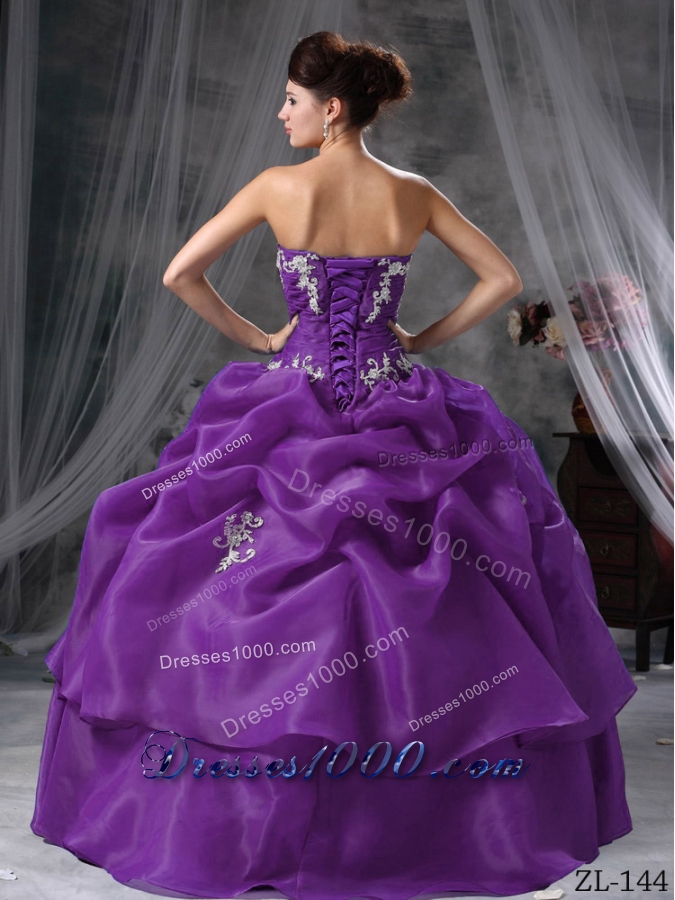 Ball Gown Sweetheart Pick-ups Quinceanera Dresses with Organza Appliques