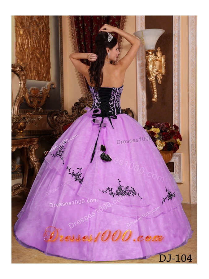 Strapless Organza Black Embroidery and Lilac Dresses For a Quinceanera