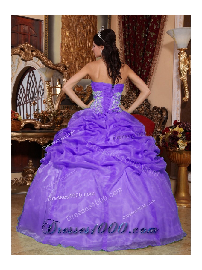 Purple Ball Gown Strapless Organza Quinceanera Gowns with Appliques and Pick-ups