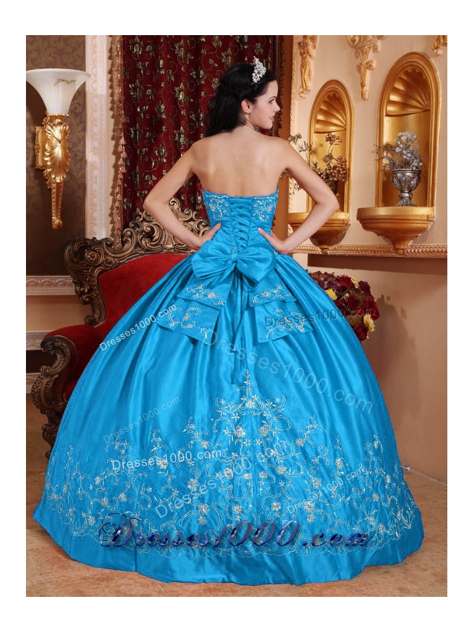 2014 Elegant Teal Puffy Strapless Embroidery Quinceanera Dress with Bow