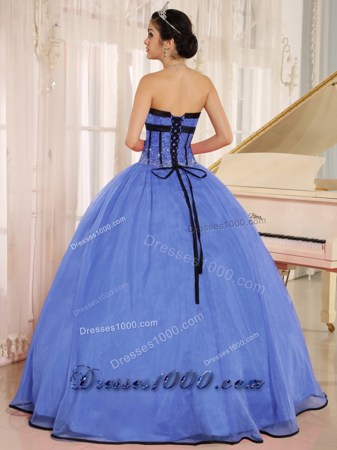 Fashionable Blue Sweetheart Qunceanera Dress With Beaded Decorate Organza for 2014