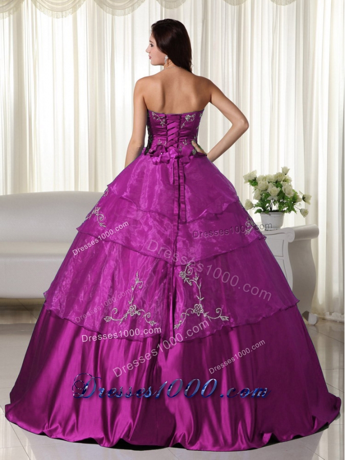 Fuchsia Strapless Organza Appliques Decorate Quinceanera Dress for Women