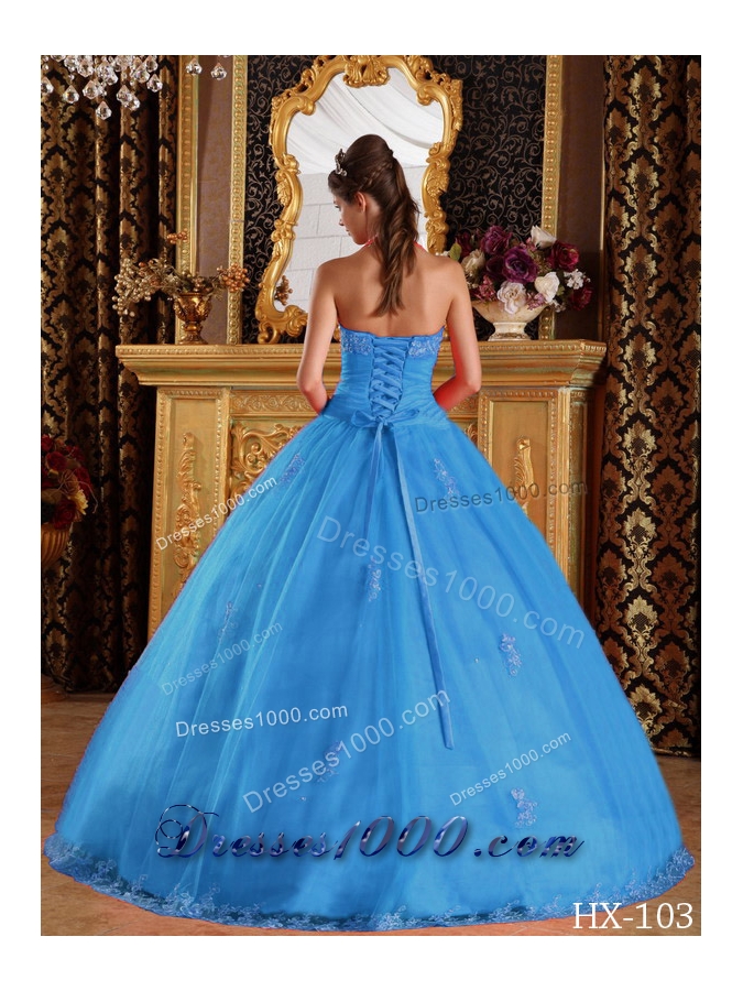 2014 Baby Blue Puffy Halter Appliques Tulle Quinceanera Dress with Beading