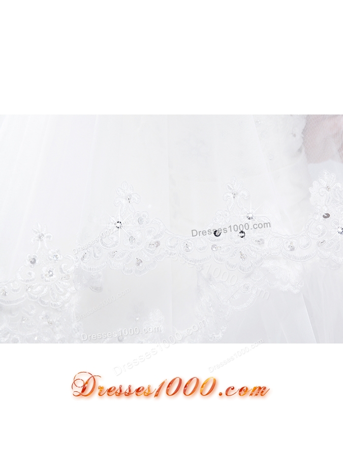 2014 Fingertip Veil Two-Tier Lace Appliques Edge