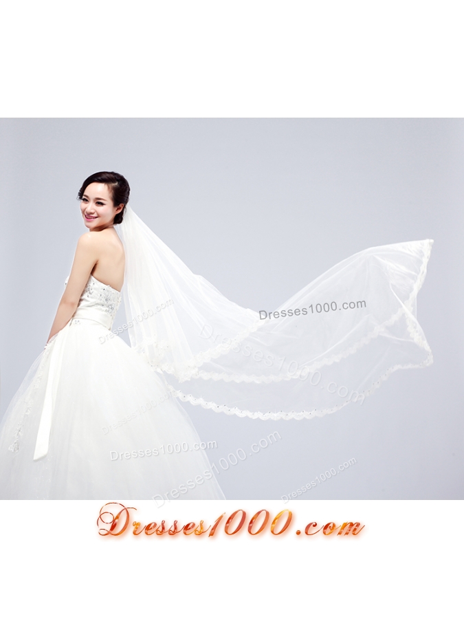 Angle Cut Two-Tier Lace Appliques Edge Chapel Bridal Veils