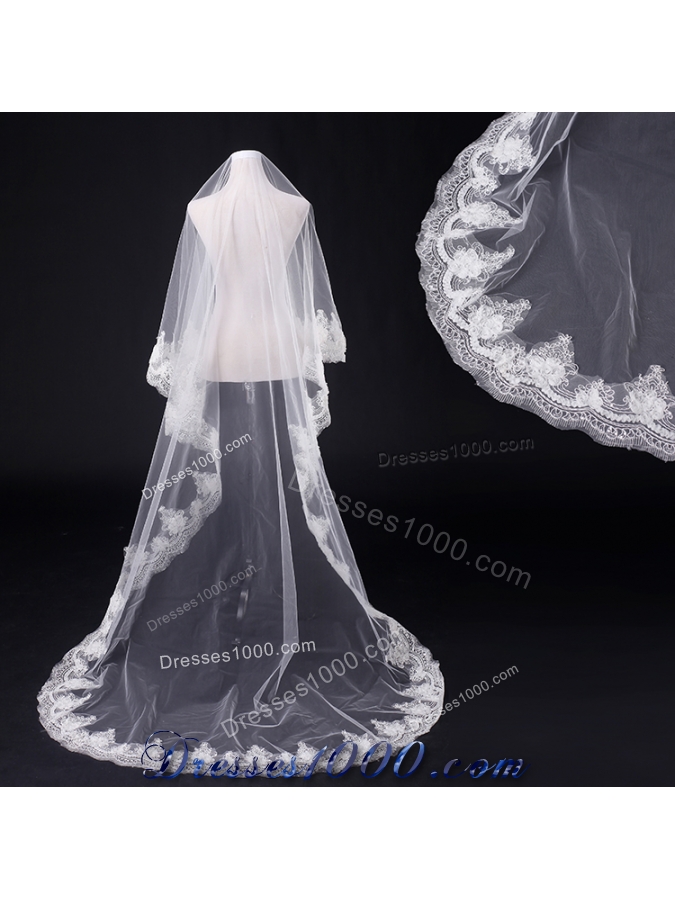 Two-Tier Drop Veil Tulle Lace Appliques Edge Wedding Veils