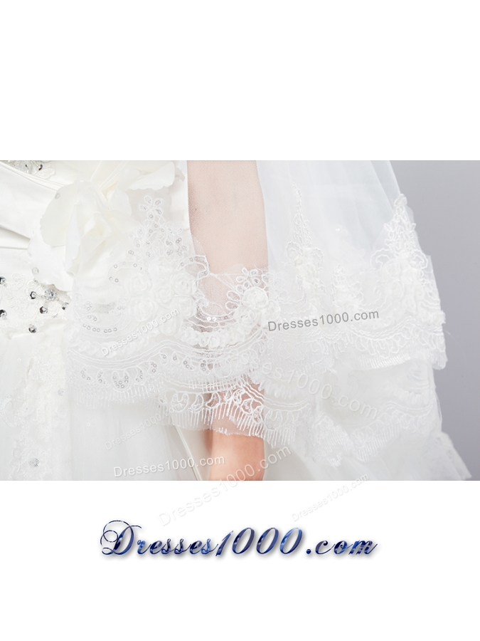 Two-Tier Drop Veil Tulle Lace Appliques Edge Wedding Veils