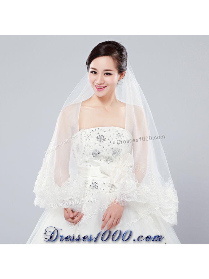 Two-Tier Drop Veil Tulle Lace Appliques Edge Wedding Veils