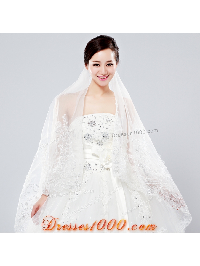 Two-Tier Lace Edge Wedding Veil for Wedding Party