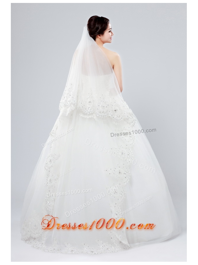 2014 Cheap Two-Tier White Fingertip Veil with Lace Edge
