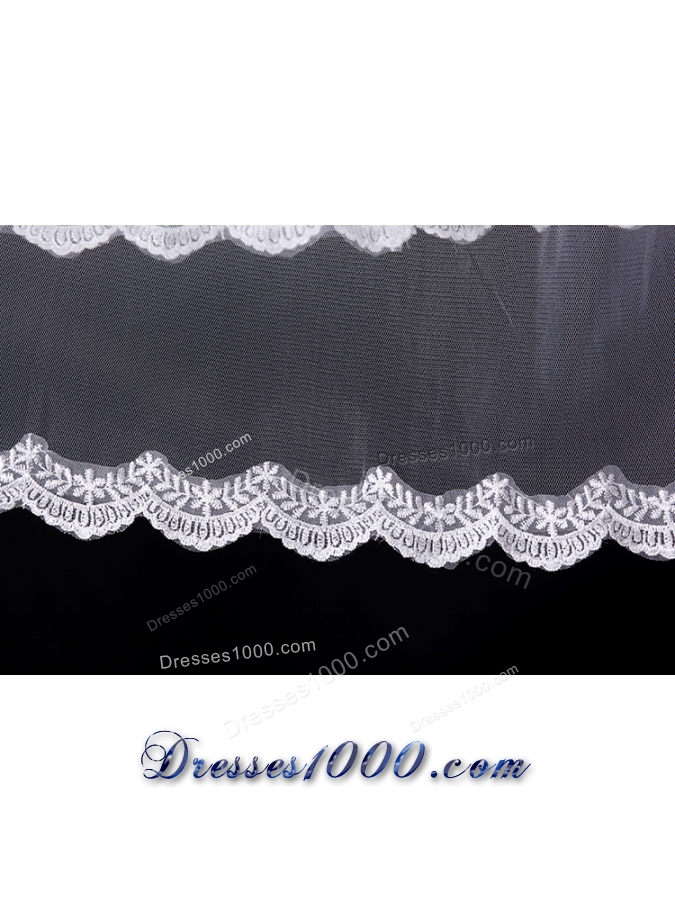 2014 Simple Four-Tier Bridal Veils with Lace Appliques Edge