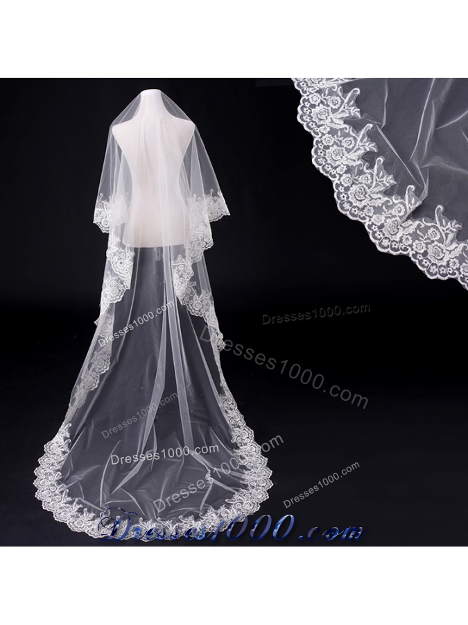 2014 Simple One-Tier Bridal Veils with Lace Appliques Edge