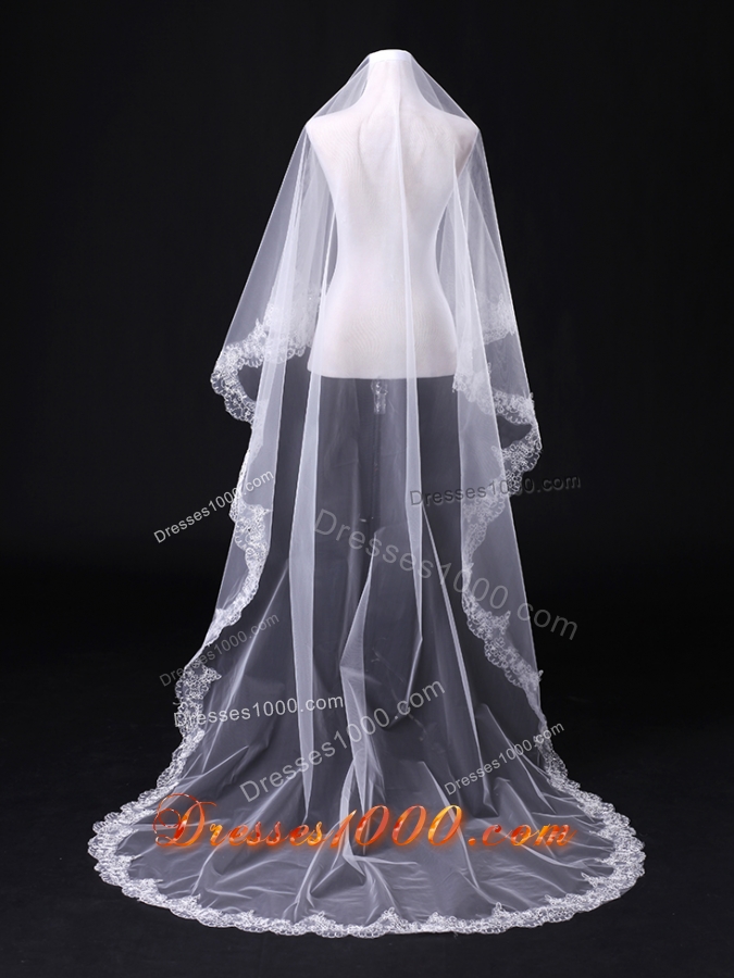 One-Tier Cut Edge White Classic Chapel Bridal Veils
