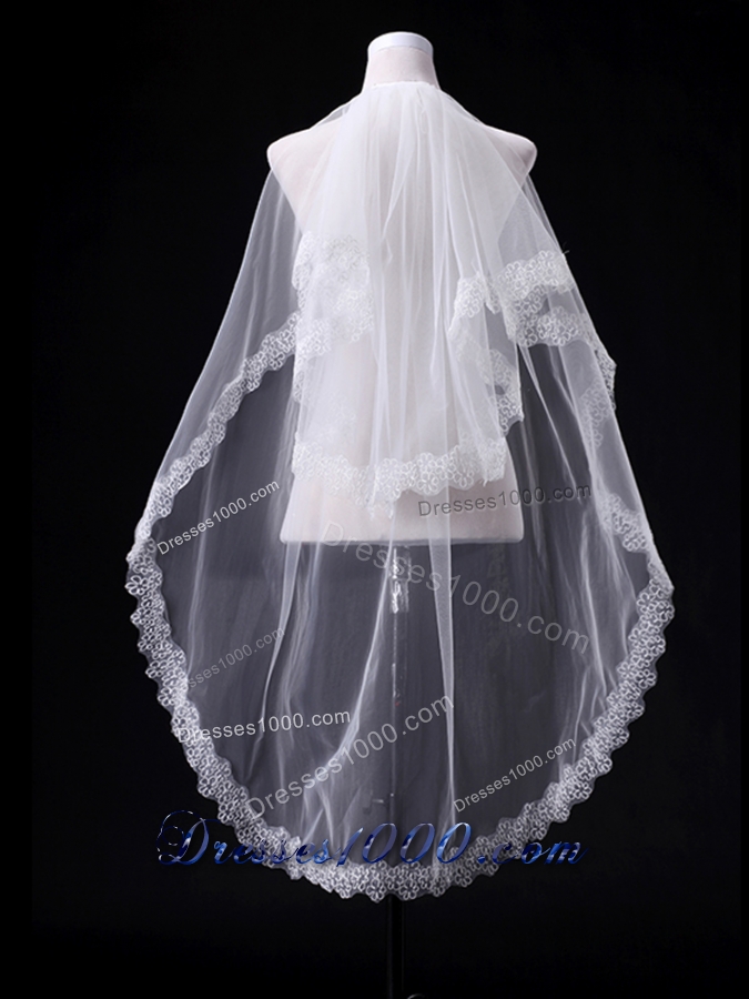 2014 Simple One-Tier Bridal Veils with Lace Appliques Edge