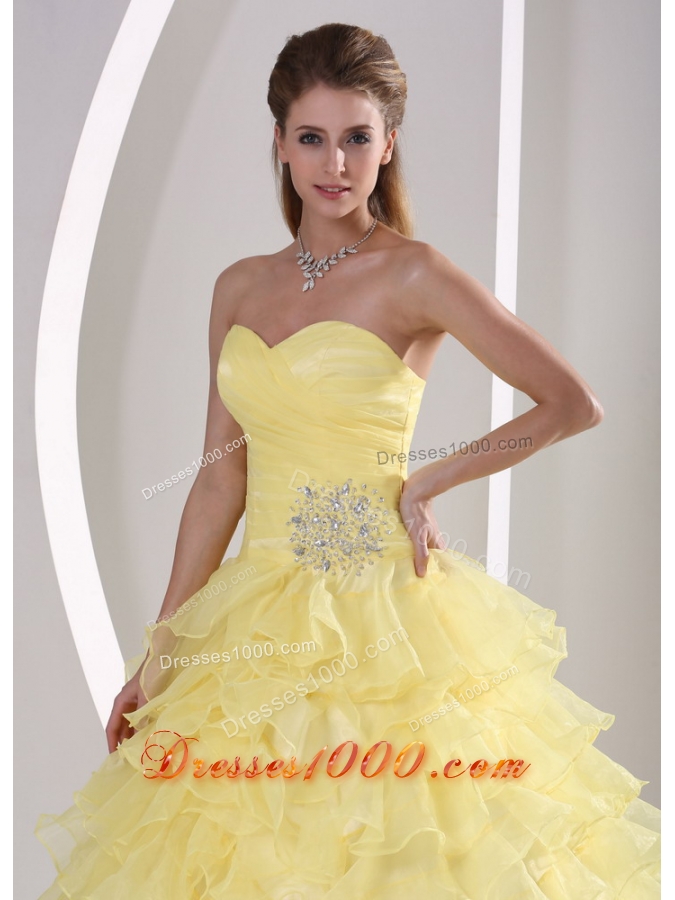 Light Yellow Ruffles Sweetheart Appliques and Ruch Quinceaners Gowns For Military Ball