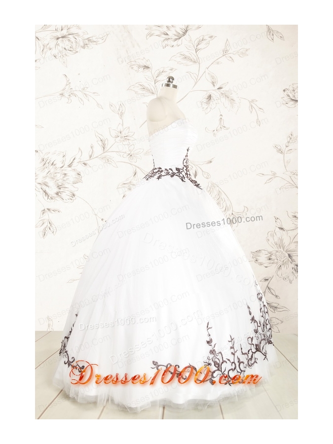 2015 Appliques Strapless Ball Gown White Tulle Quinceanera Dress