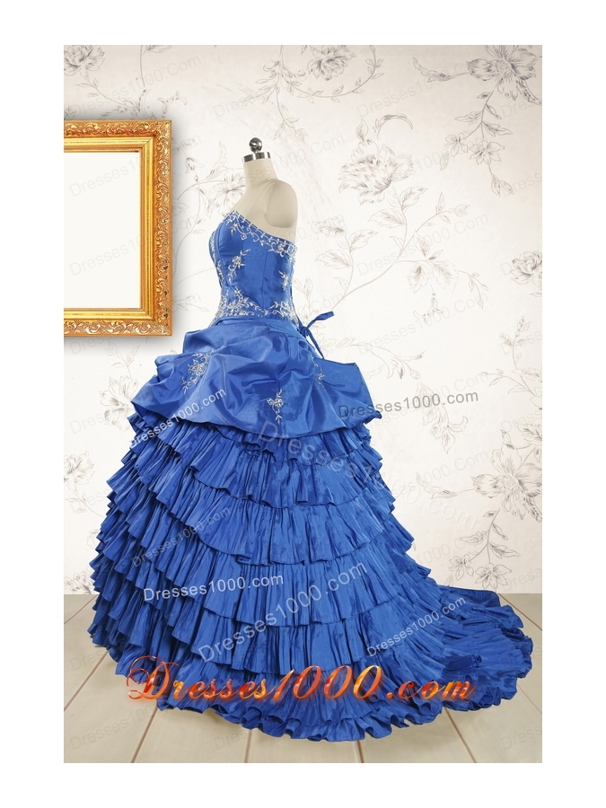 Modern Brush Train Appliques Sweet 15 Dresses in Royal Blue