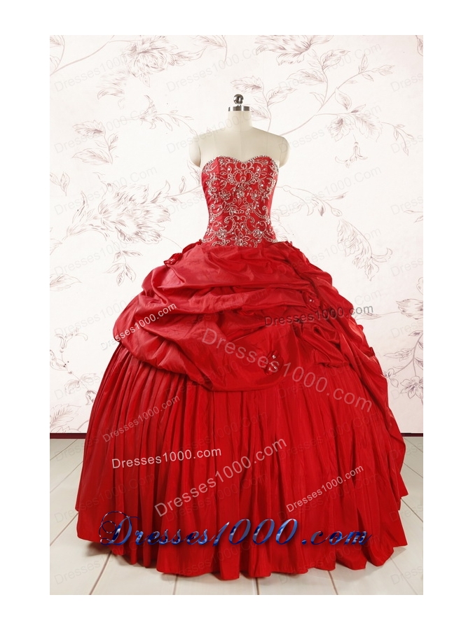 2015 Puffy Sweetheart Beading Quinceanera Dresses in Red