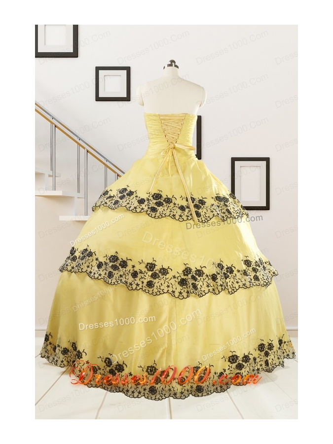 Cheap Ball Gown Quinceanera Dress with Appliques
