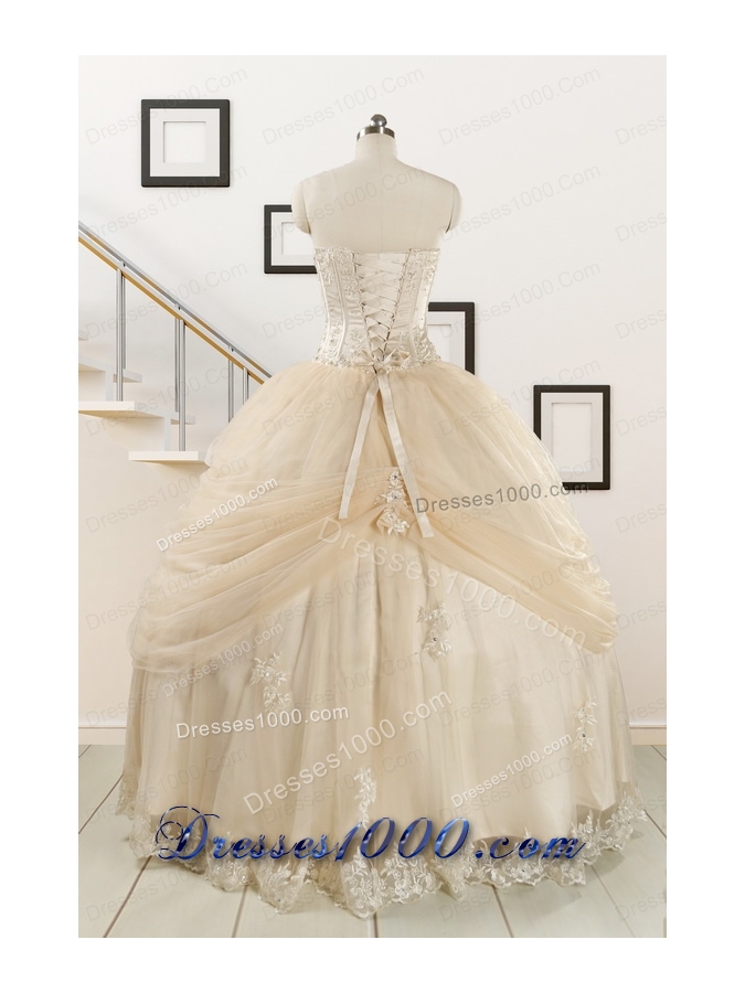 2015 Classical Appliques and Hand Made Flower Quinceanera Dresses in Champagne