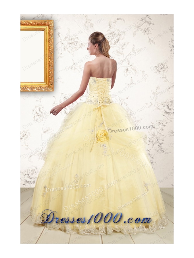 2015 Fashionable Beading Light Yellow Quinceanera Dresses