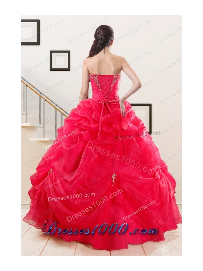 Elegant Red Sweetheart Quinceanera Dresses with Appliques