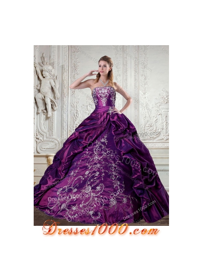 Detachable Embroidery Strapless Quinceanera Dress in Purple for 2015