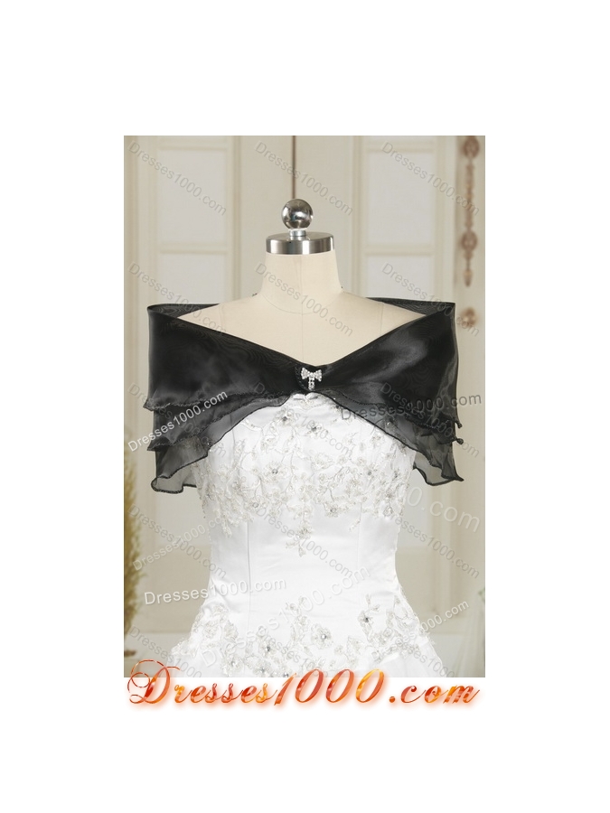 2015 Fashionable Embroidery and Beading Dresses for Quinceanera