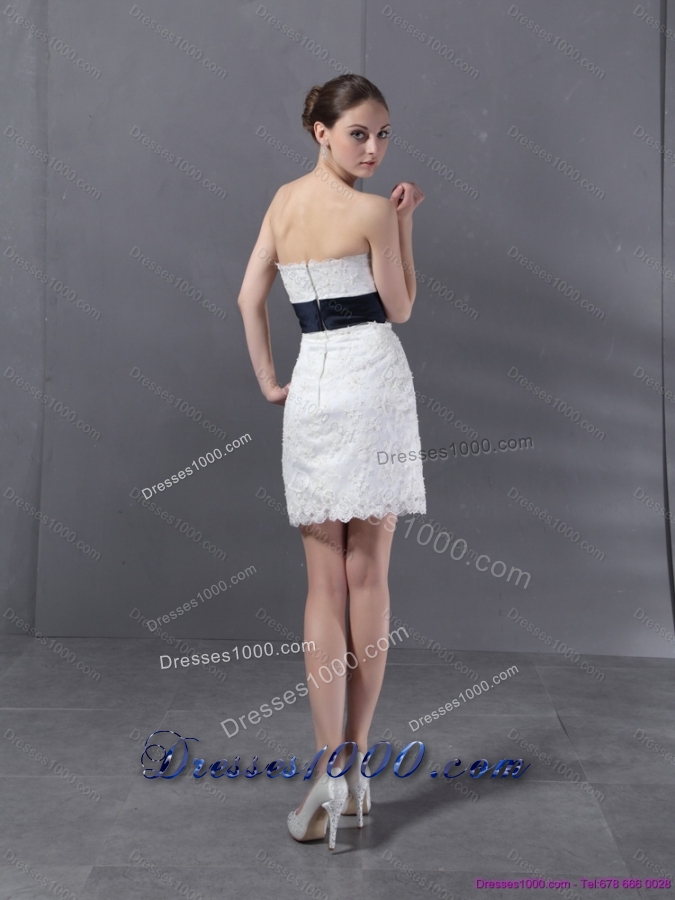 2015 Lovely Strapless White Prom Dress with Lace and Belt
