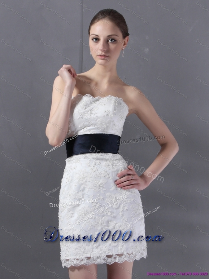 2015 Lovely Strapless White Prom Dress with Lace and Belt