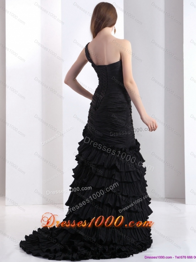 Elegant Brush Train Pleated Black Prom Dresses with One Shoulder and Ruffled Layers
