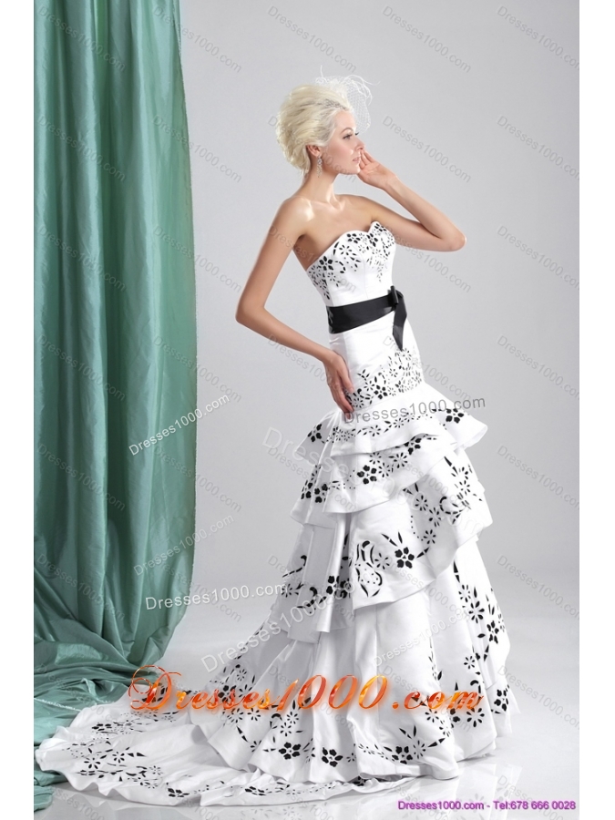2015 Unique Sweetheart Wedding Dresses with Black Emboidery and Bowknot