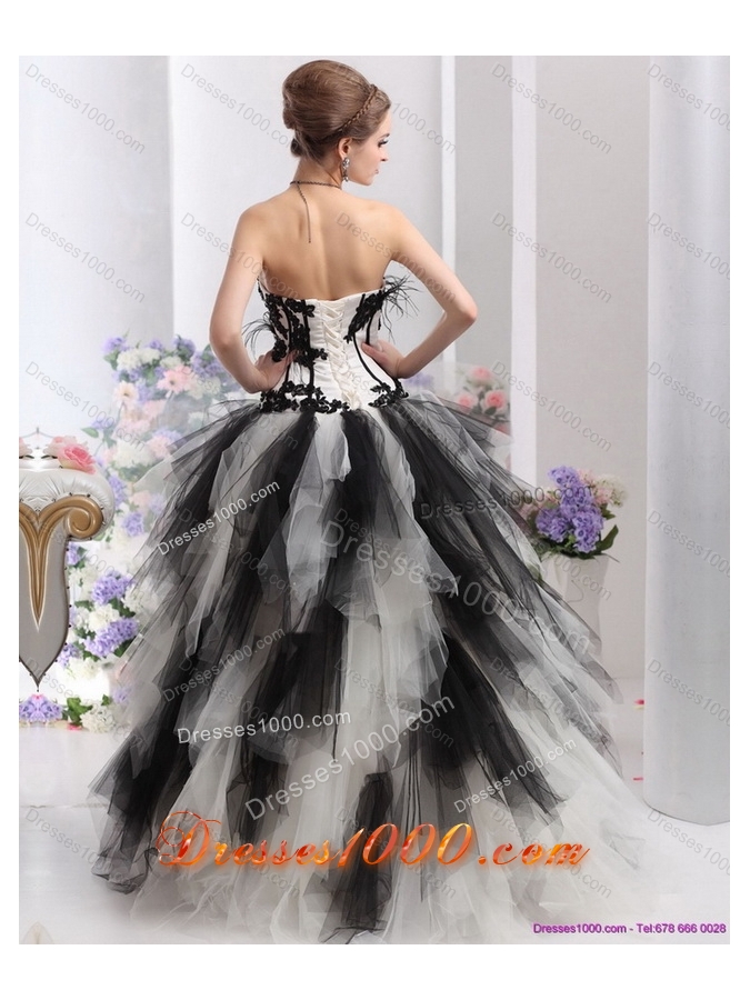 2015 Pretty White and Black Strapless Quinceanera Dresses with Appliques