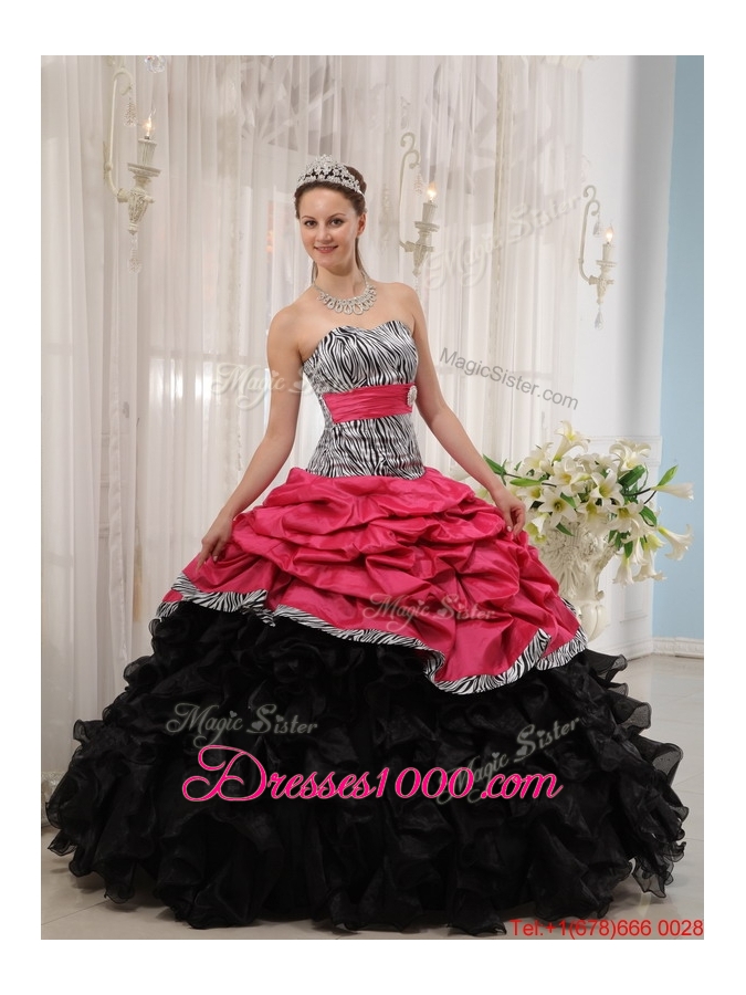 Best Selling Ruffles Sweetheart Quinceanera Gowns in Red and Black