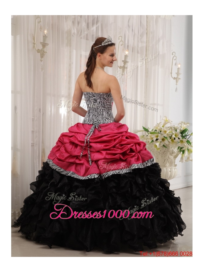 Best Selling Ruffles Sweetheart Quinceanera Gowns in Red and Black