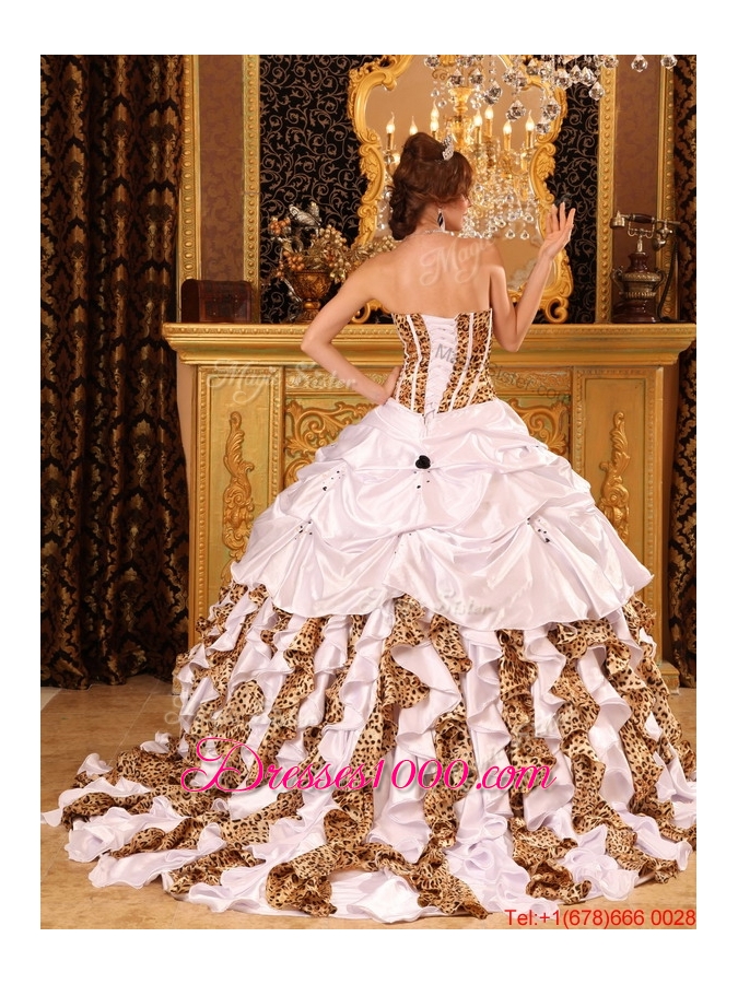New Style Strapless Brush Train Quinceanera Dresses in White