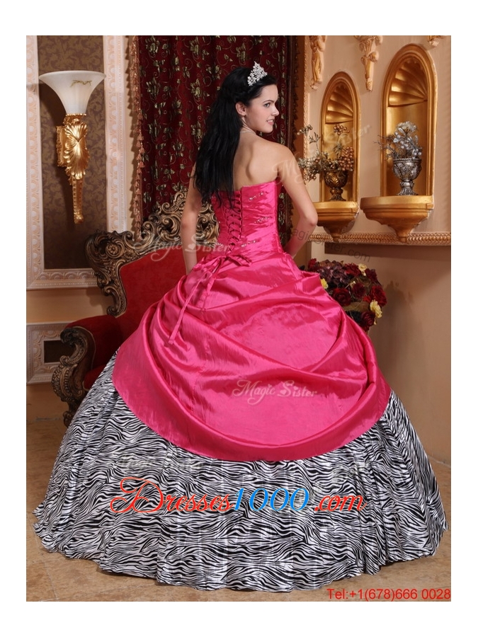 Elegant Ball Gown Hot Pink Quinceanera Gowns with Beading