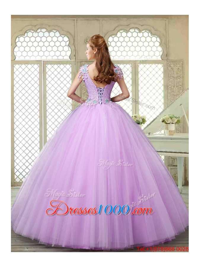 Fashionable Ball Gown Scoop Quinceanera Gowns with Appliques