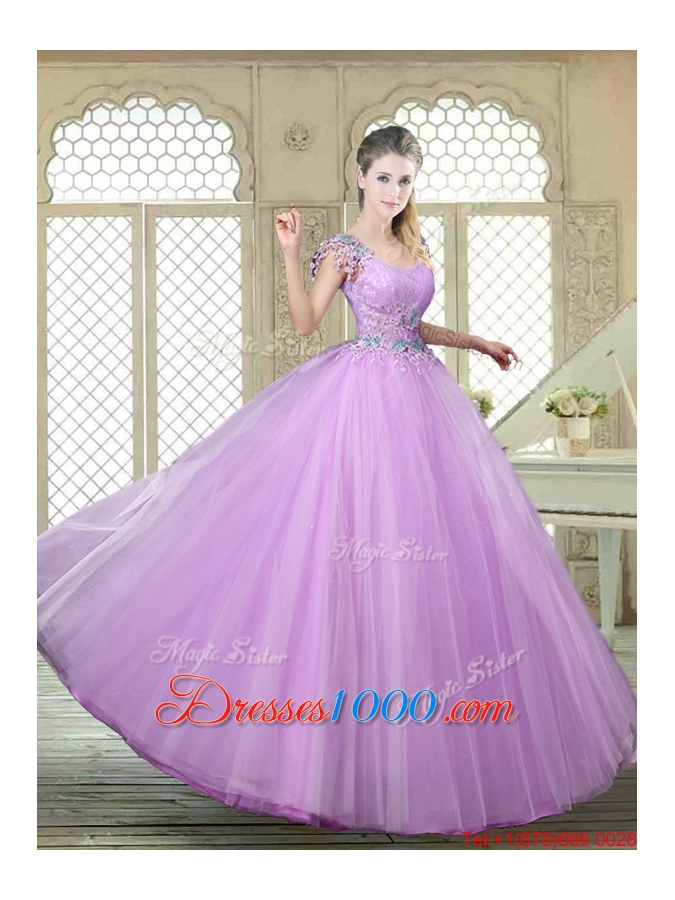 Fashionable Ball Gown Scoop Quinceanera Gowns with Appliques