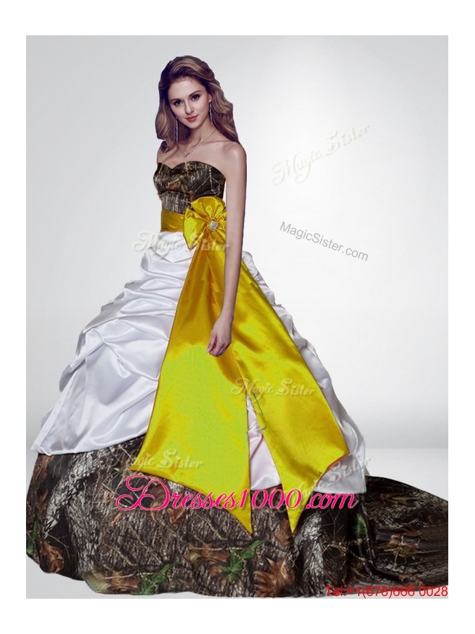 Perfect and Beautiful Puffy Camo Wedding Dresses with Bowknot and Court Train
