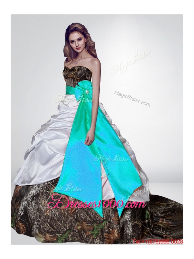Perfect and Beautiful Puffy Camo Wedding Dresses with Bowknot and Court Train