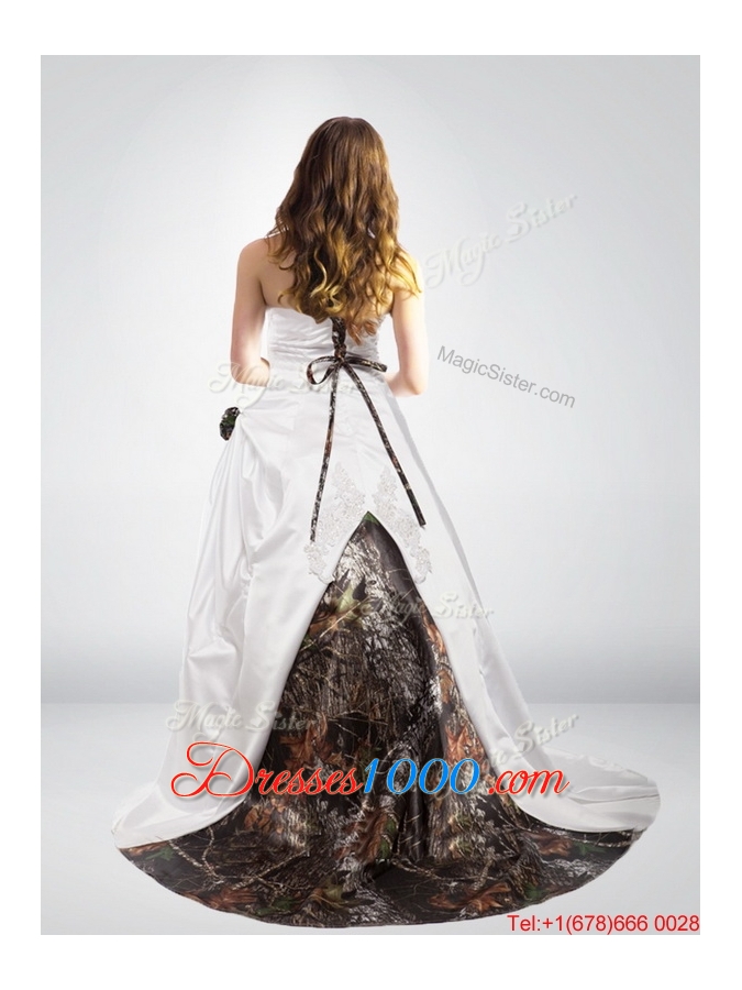 Perfect and Fashionable Strapless Hand Made Flower Camo Wedding Dresses in Multi Color