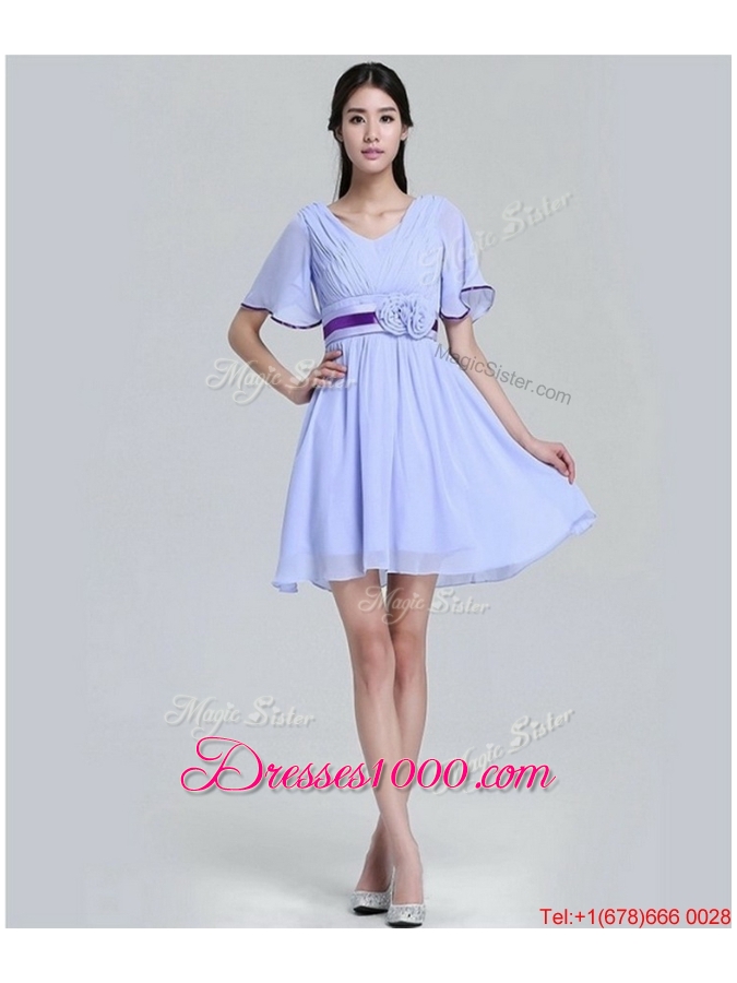 Popular V Neck Short Sleeves Short Prom Dresses with Hand Made Flowers