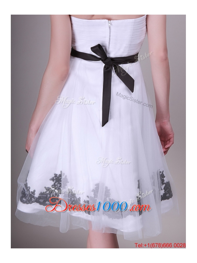 2016 Beautiful A Line Strapless Appliques Prom Dresses with Belt