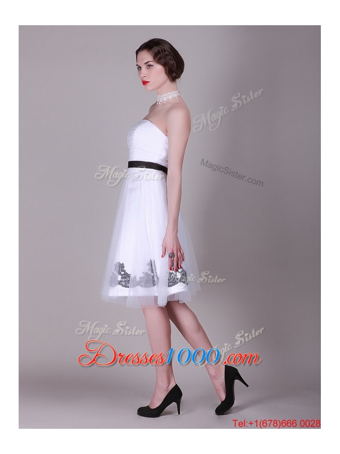 2016 Beautiful A Line Strapless Appliques Prom Dresses with Belt