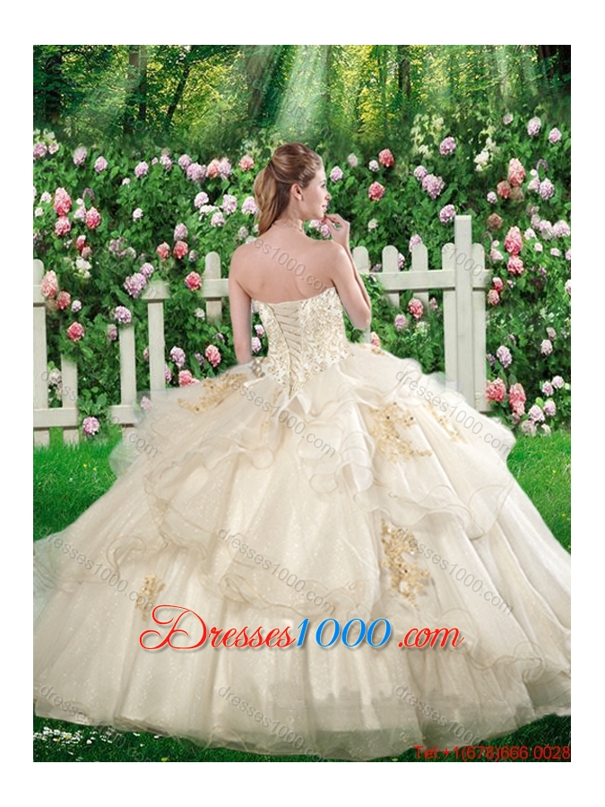 Pretty Ball Gown Quinceanera Dresses with Appliques and Ruffles in White