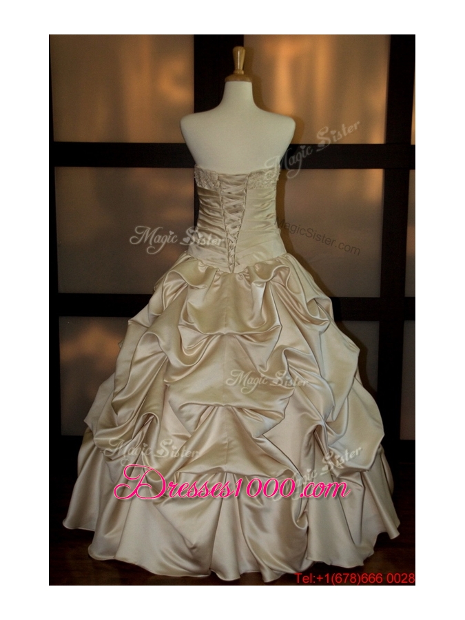 Pretty New Style Ball Gown Strapless Wedding Dresses with Beading and Pick Ups