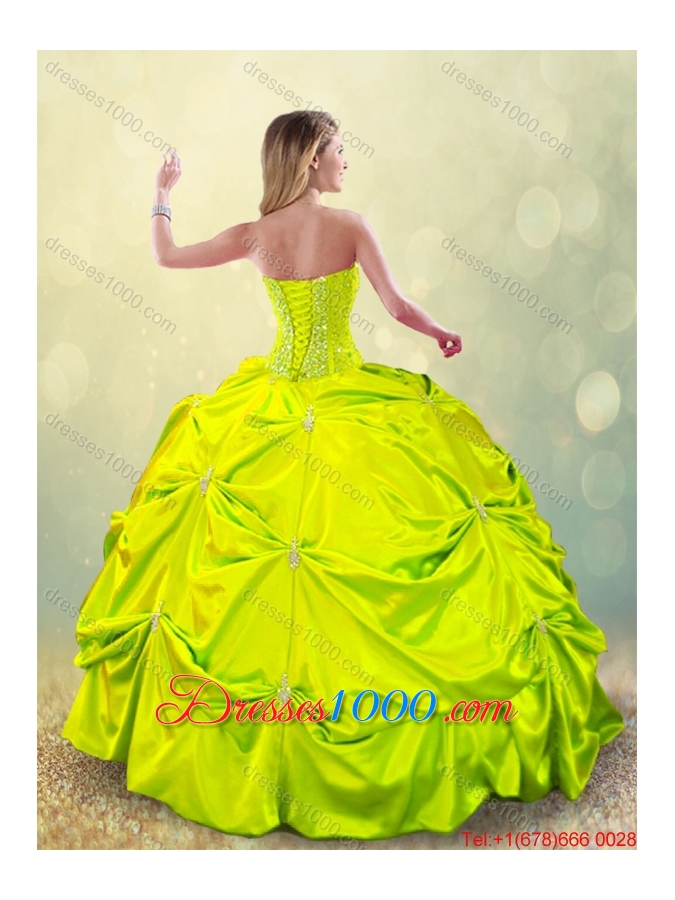 2016 Exclusive Beading and Pick Ups Quinceanera Dresses for Spring